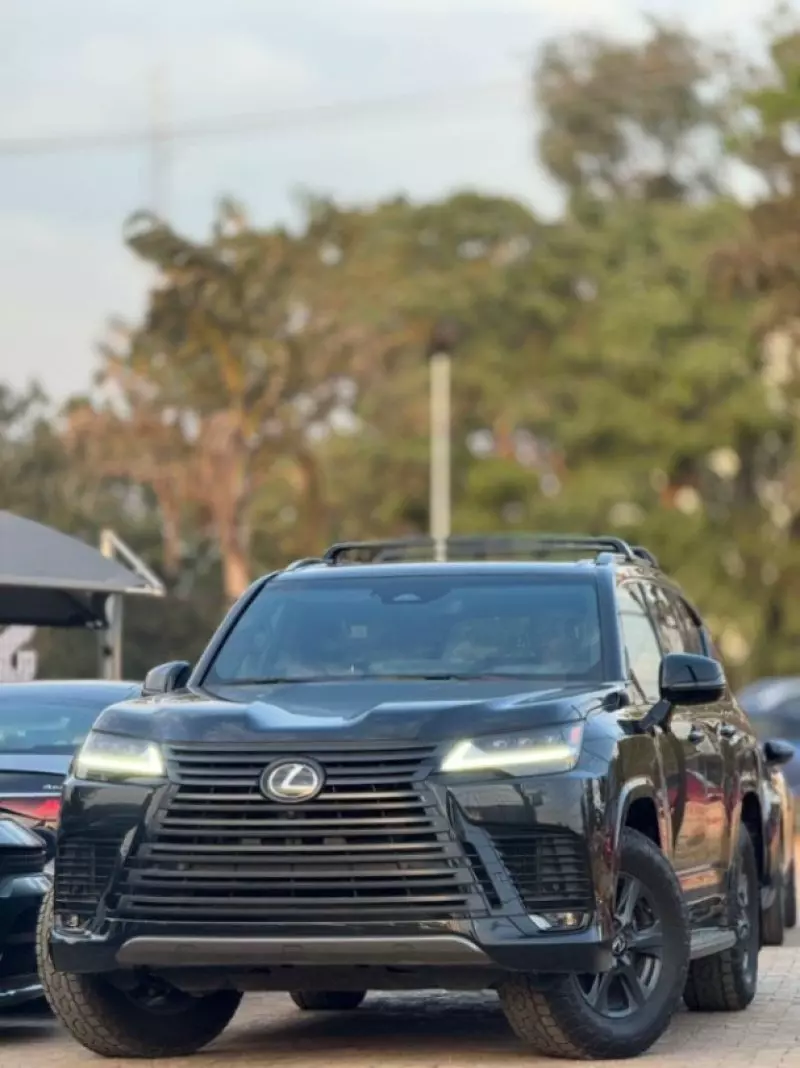 Lexus LX