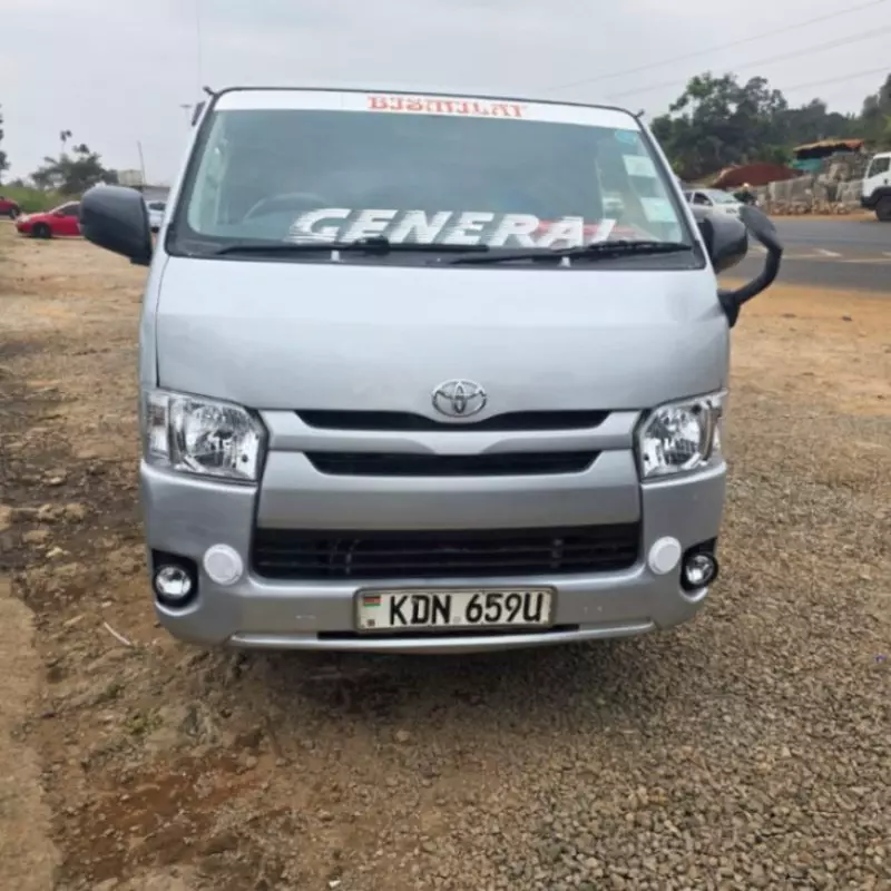 Toyota Hiace   - 2016