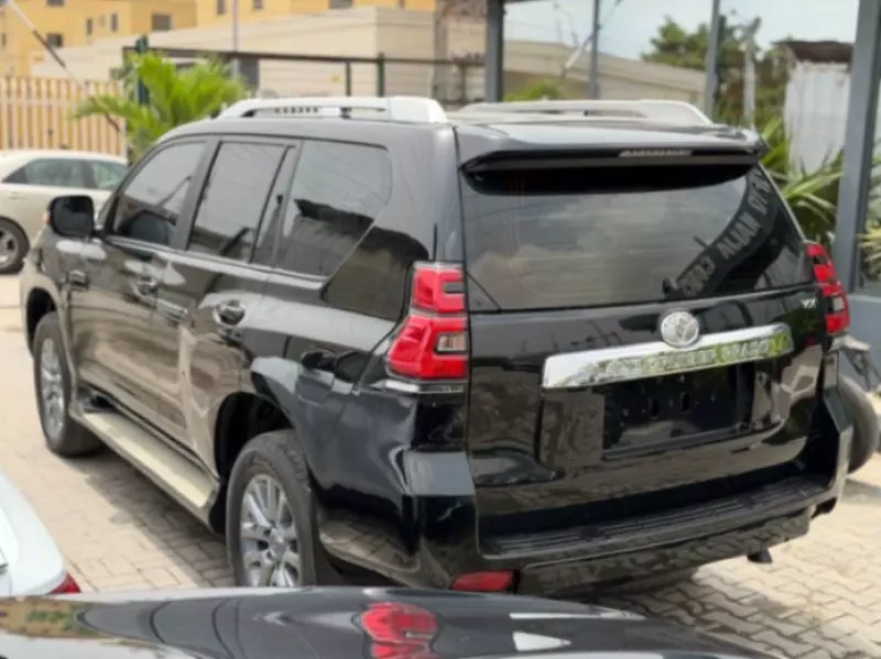 Toyota Prado   - 2017