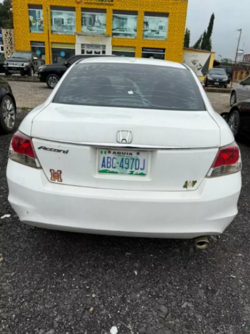 Honda Accord   - 2009