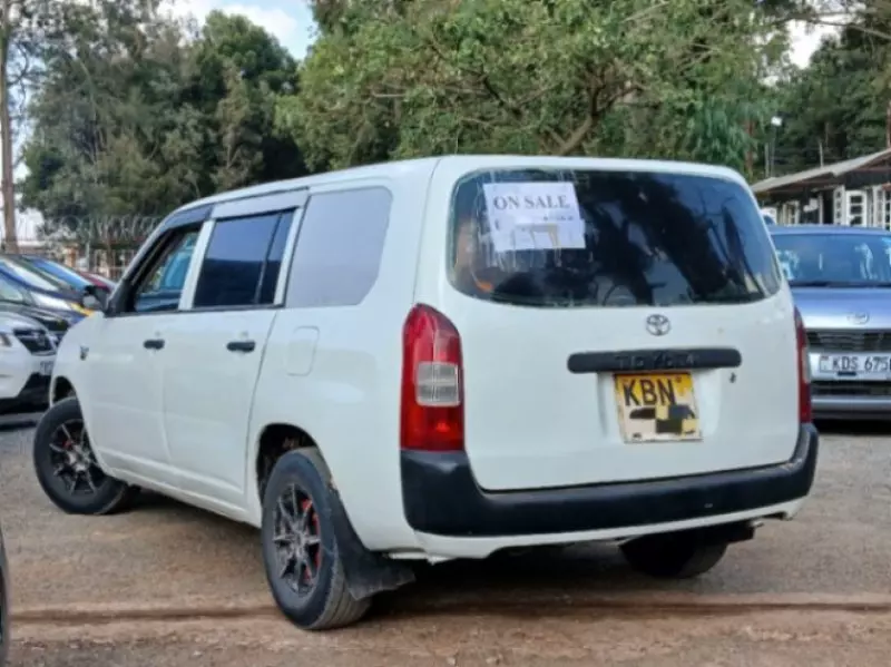 Toyota Probox    - 2005