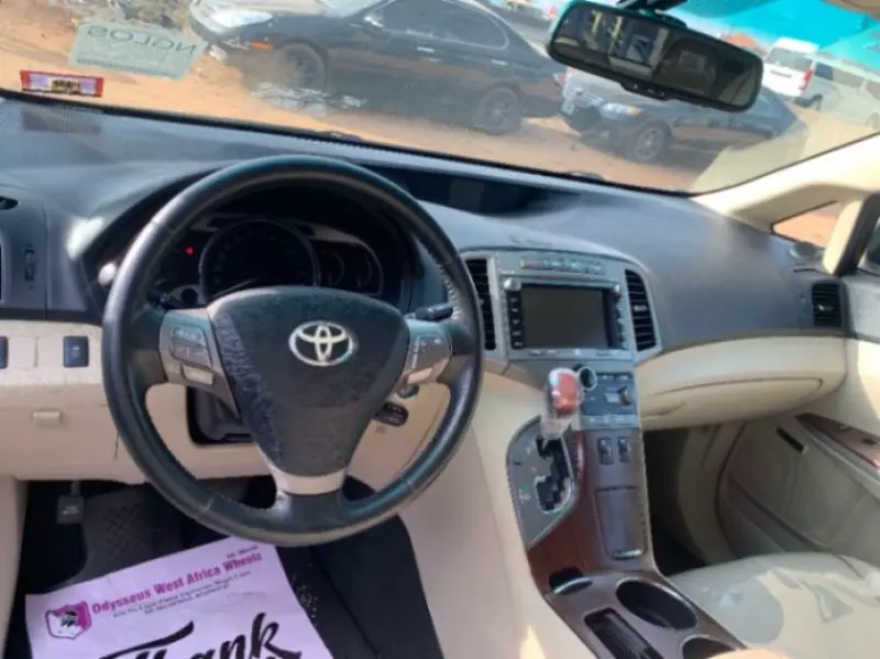 Toyota Venza   - 2010