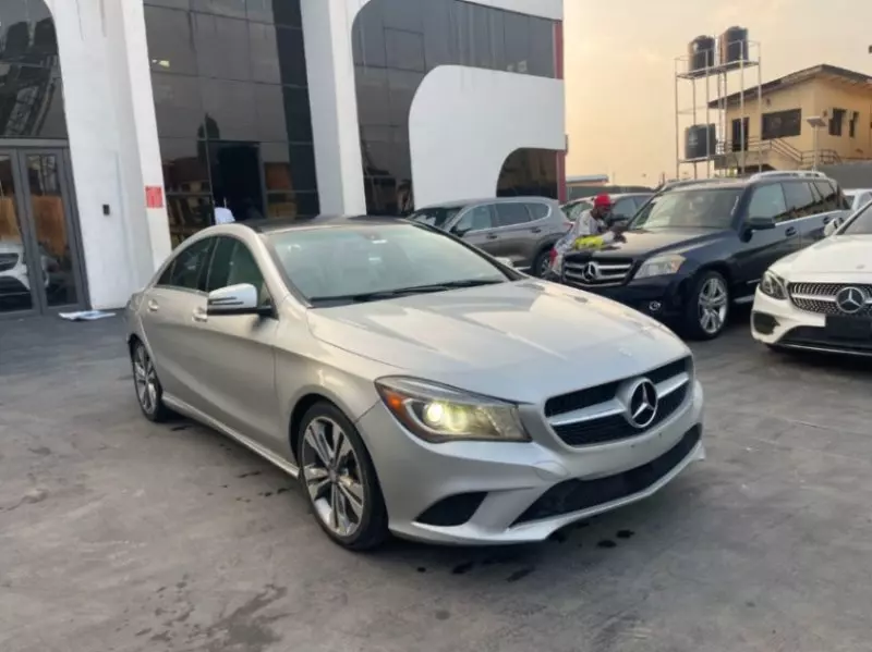 Mercedes-Benz CLA 250 - 2014