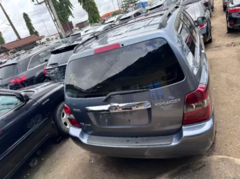 Toyota Highlander   - 2009