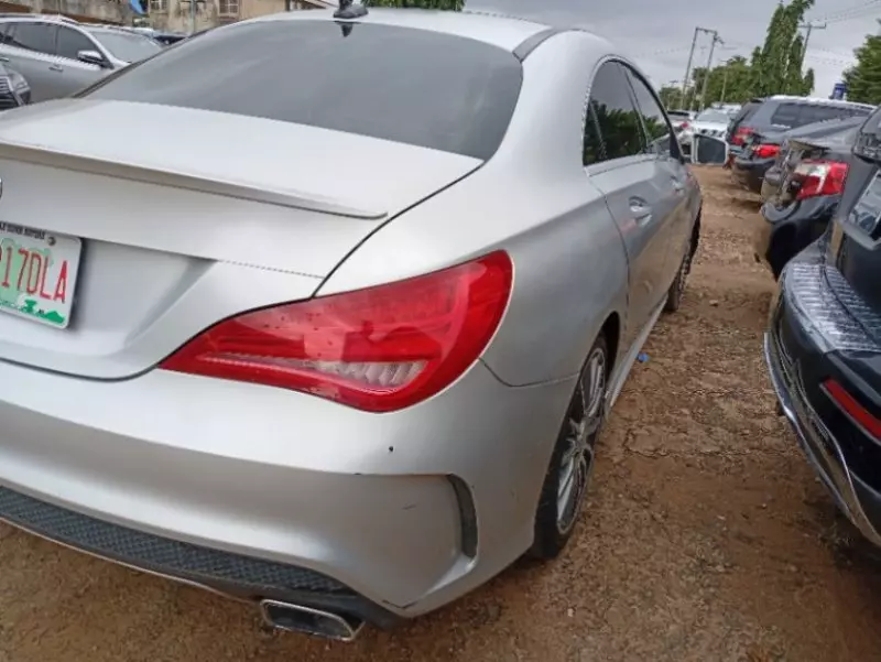 Mercedes-Benz CLA 250   - 2015