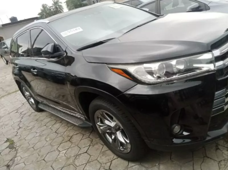 Toyota Highlander   - 2019