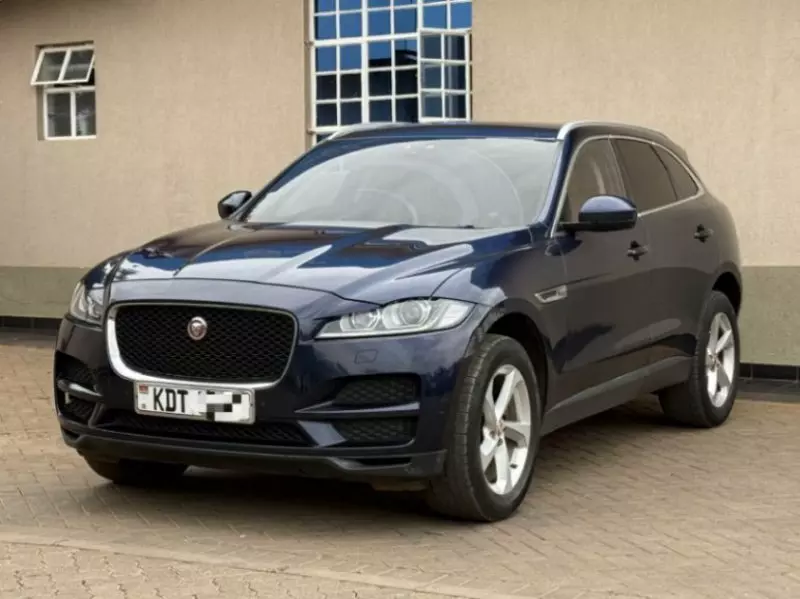 Jaguar F-Pace   - 2017