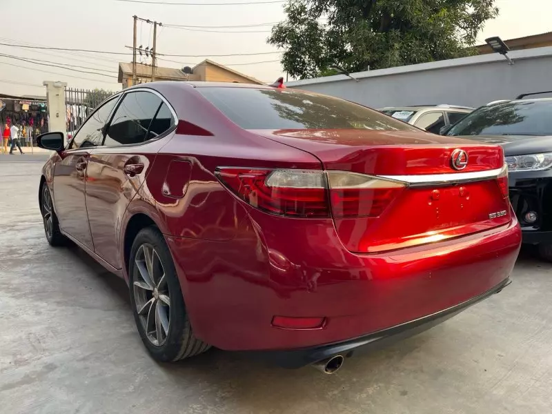 Lexus ES 350   - 2013