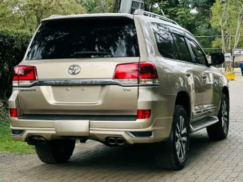 Toyota Landcruiser Sahara   - 2016
