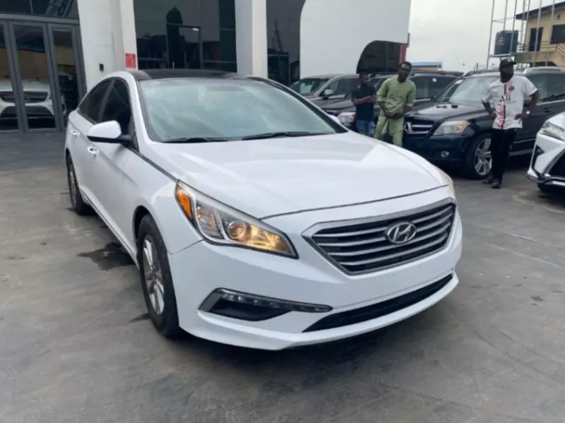 Hyundai Sonata   - 2016