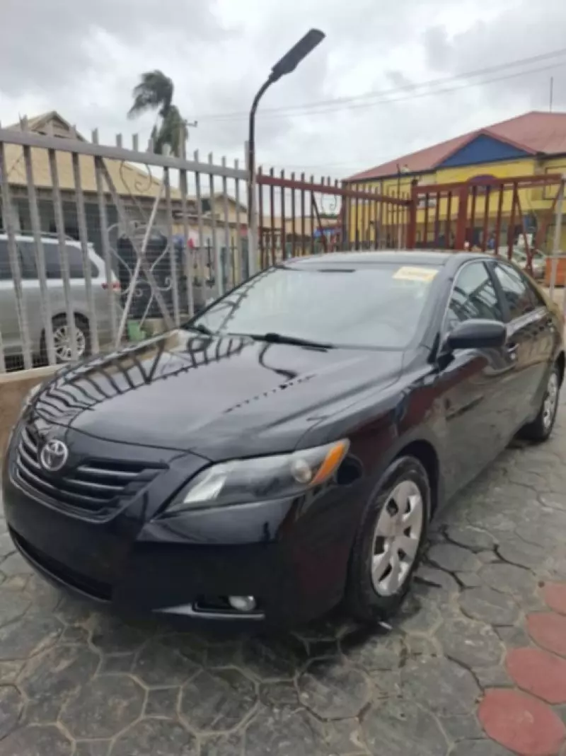 Toyota Camry   - 2008