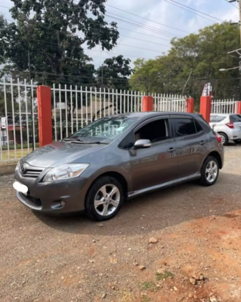 Toyota Auris   - 2010