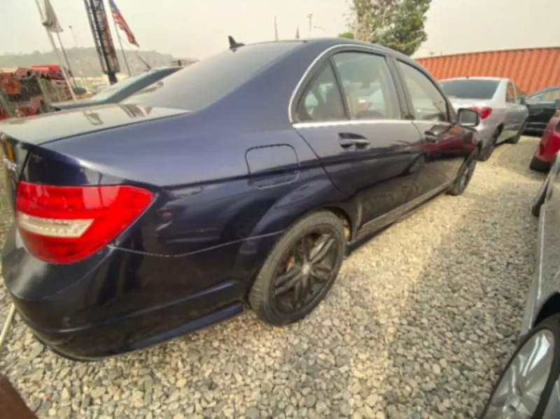 Mercedes-Benz C 300   - 2013