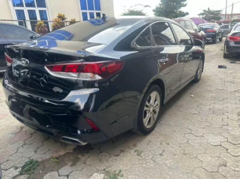 Hyundai Sonata   - 2019