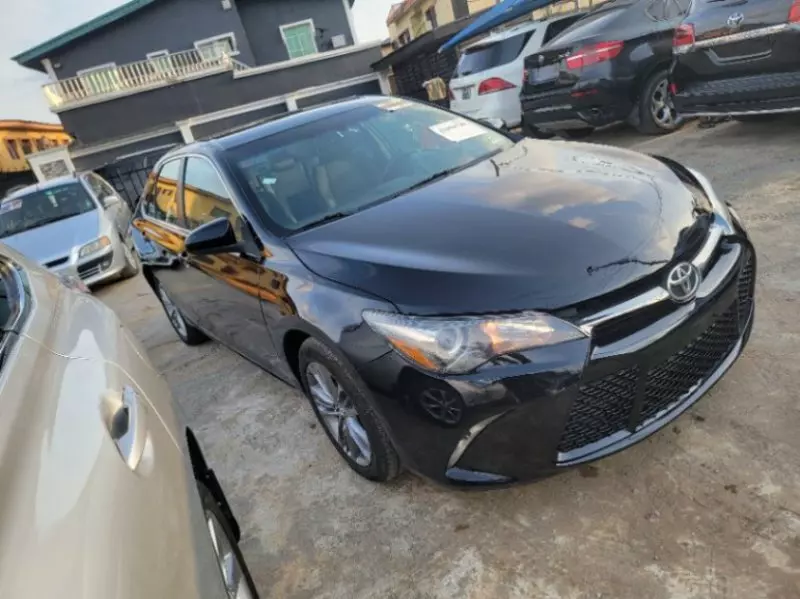 Toyota Camry   - 2015