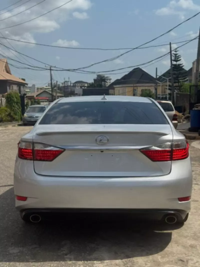 Lexus ES 350   - 2013