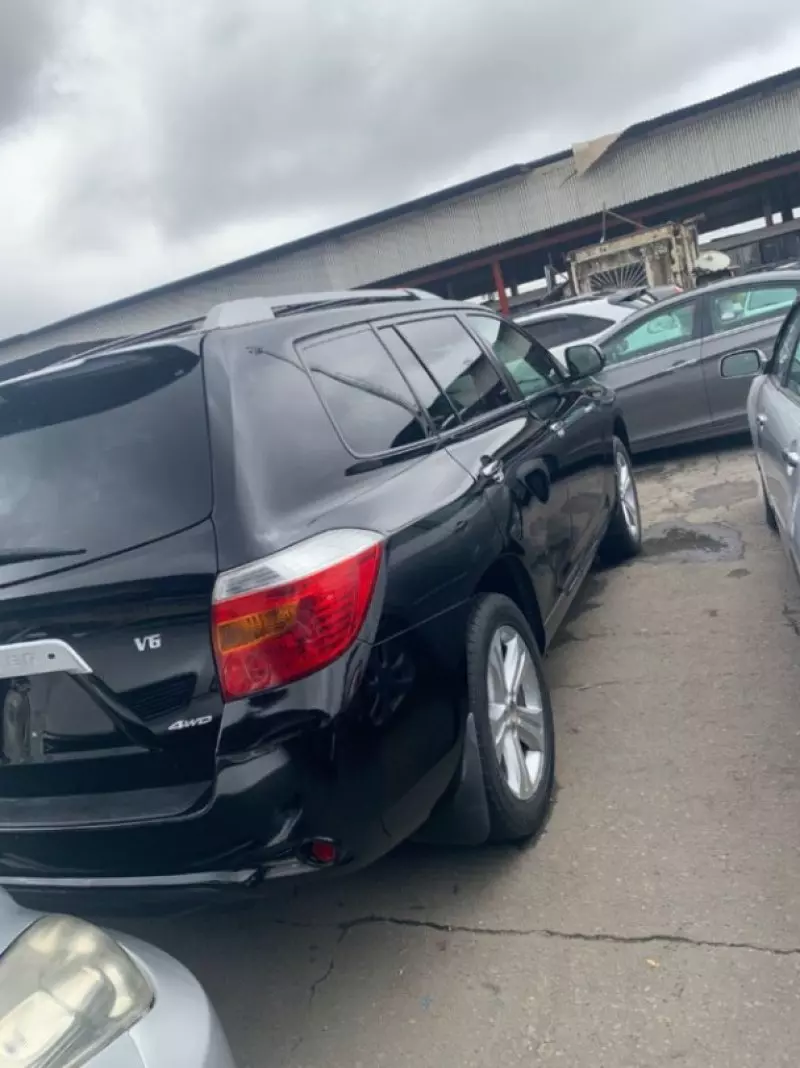 Toyota Venza   - 2013