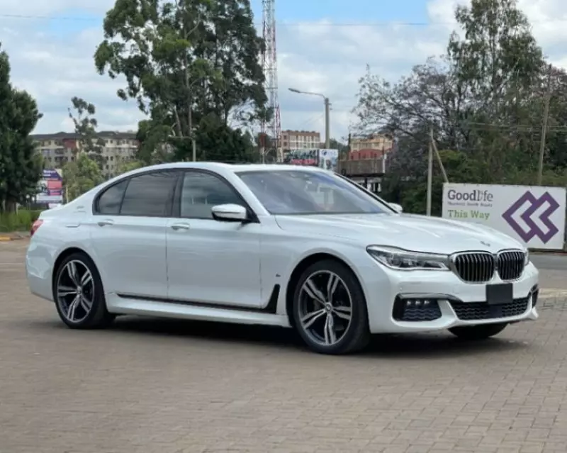BMW 740   - 2017