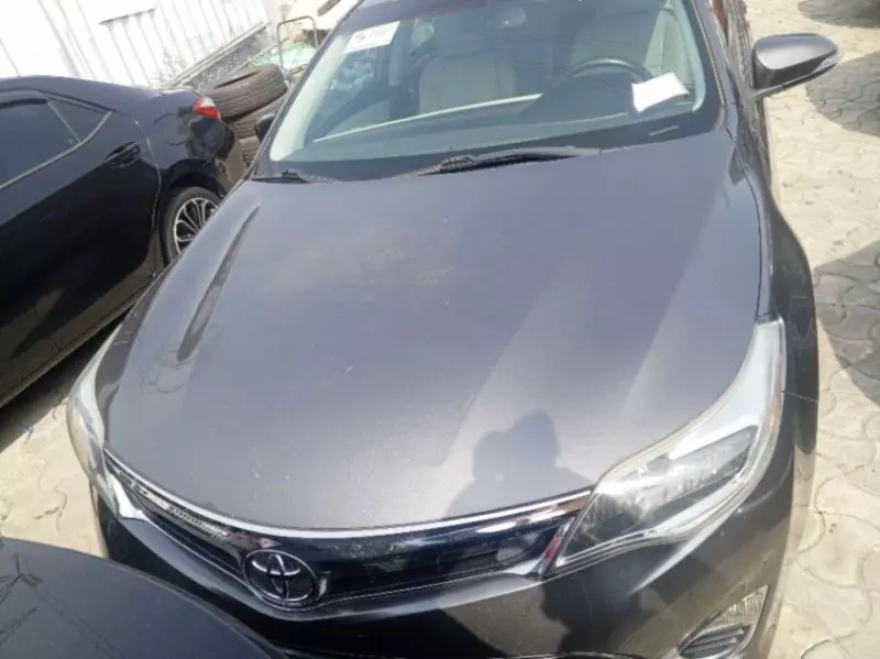 Toyota Avalon   - 2014