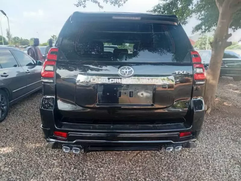 Toyota Land Cruiser Prado TX L   - 2011