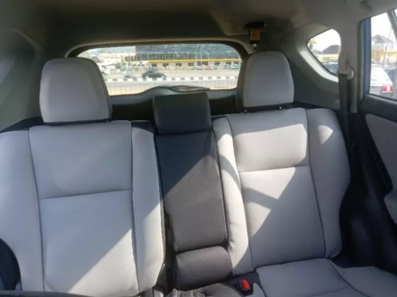 Toyota RAV4   - 2018