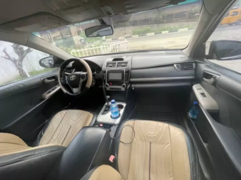 Toyota Camry   - 2013