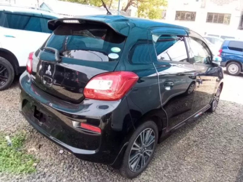 Mitsubishi Mirage   - 2018