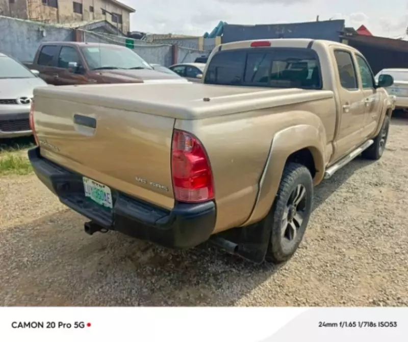 Toyota Tacoma   - 2007