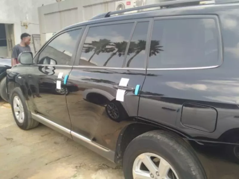 Toyota Highlander   - 2012