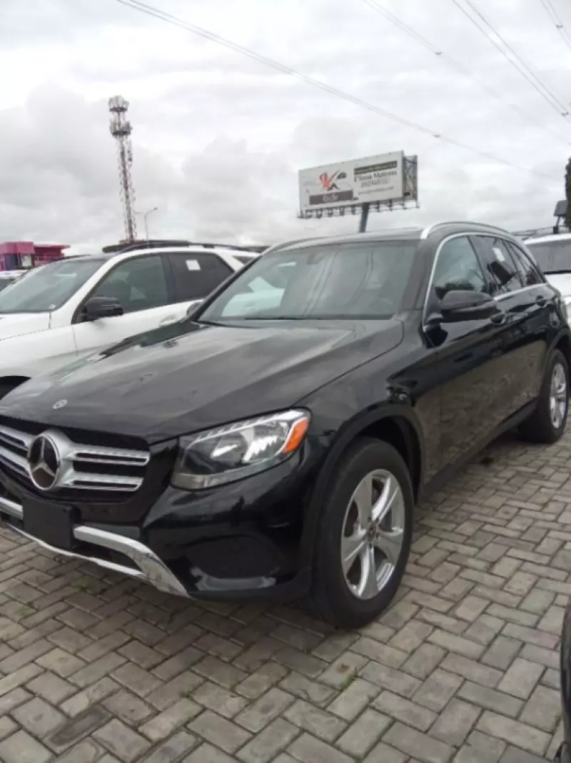 Mercedes-Benz GLC 300   - 2018