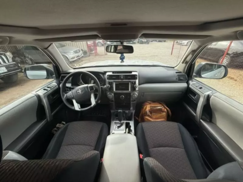 Toyota 4-Runner   - 2010