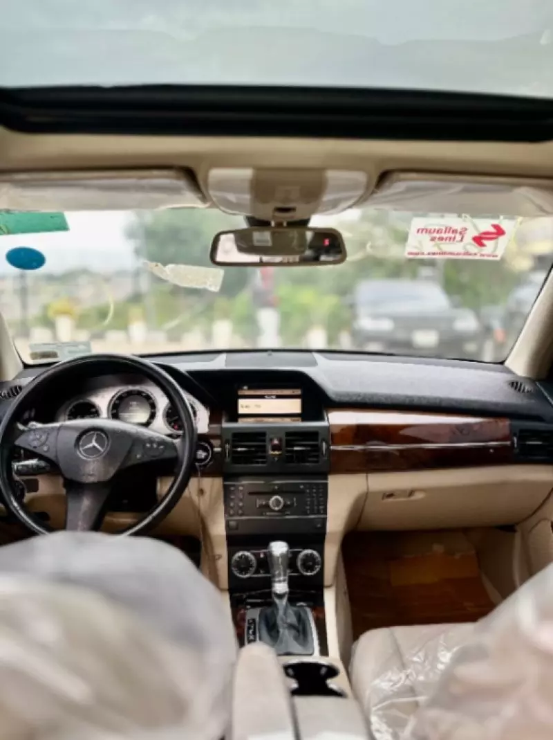 Mercedes-Benz GLK 350   - 2010