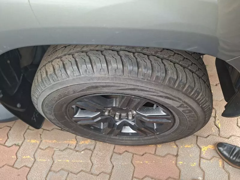 Toyota Hilux   - 2022