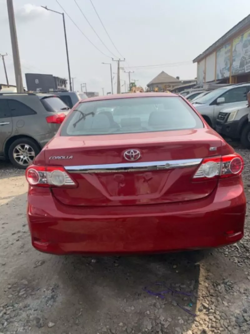 Toyota Corolla   - 2013