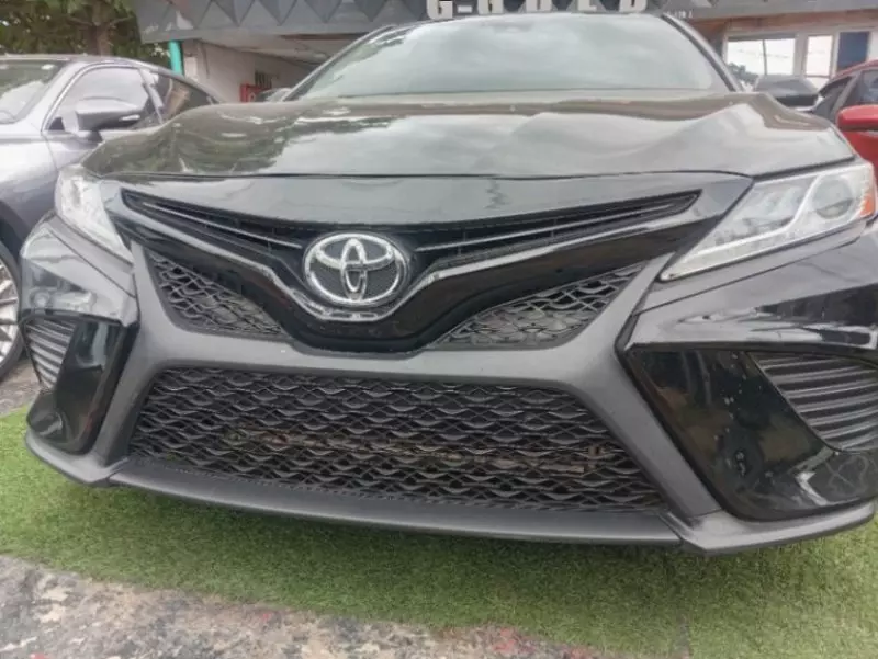 Toyota camry   - 2019