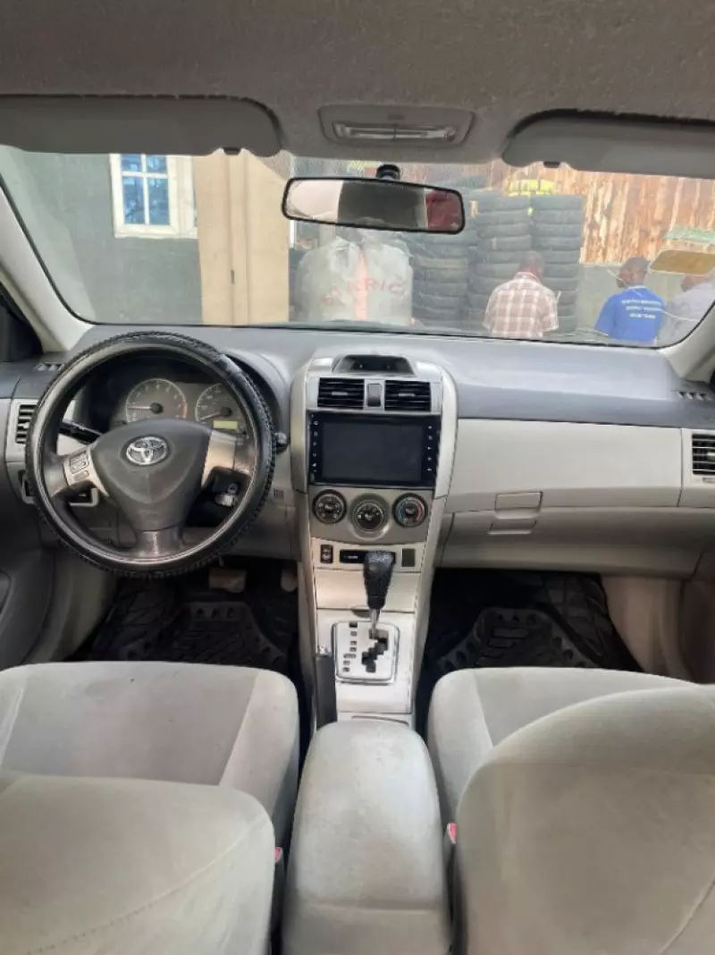 Toyota Corolla   - 2013