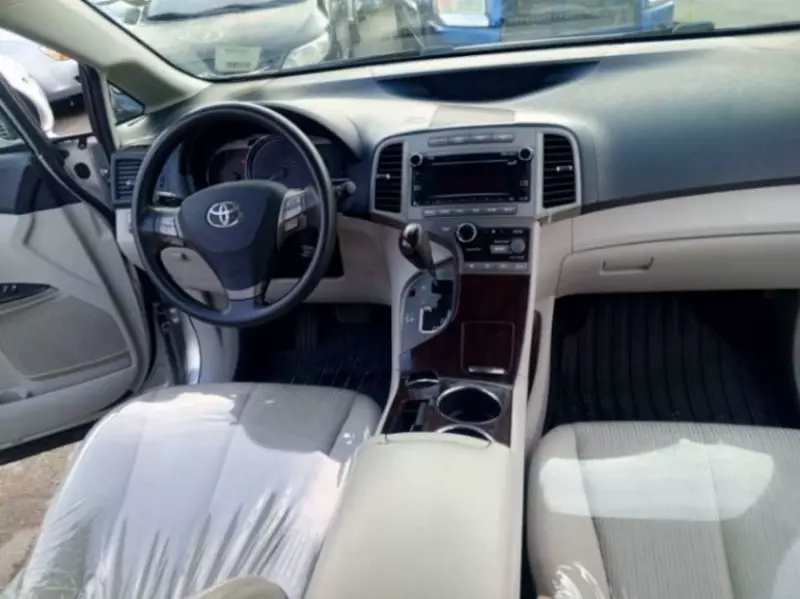 Toyota Venza   - 2011