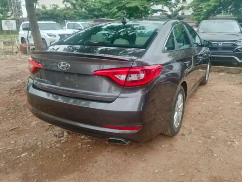 Hyundai Sonata   - 2015