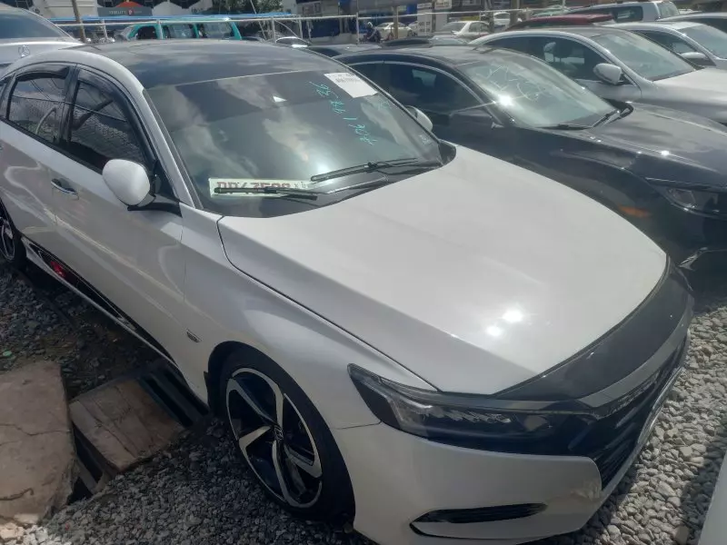 Honda Accord   - 2019