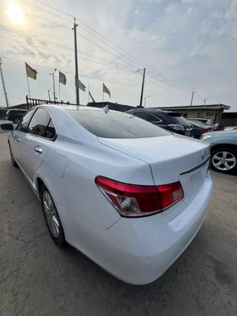 Lexus ES 350