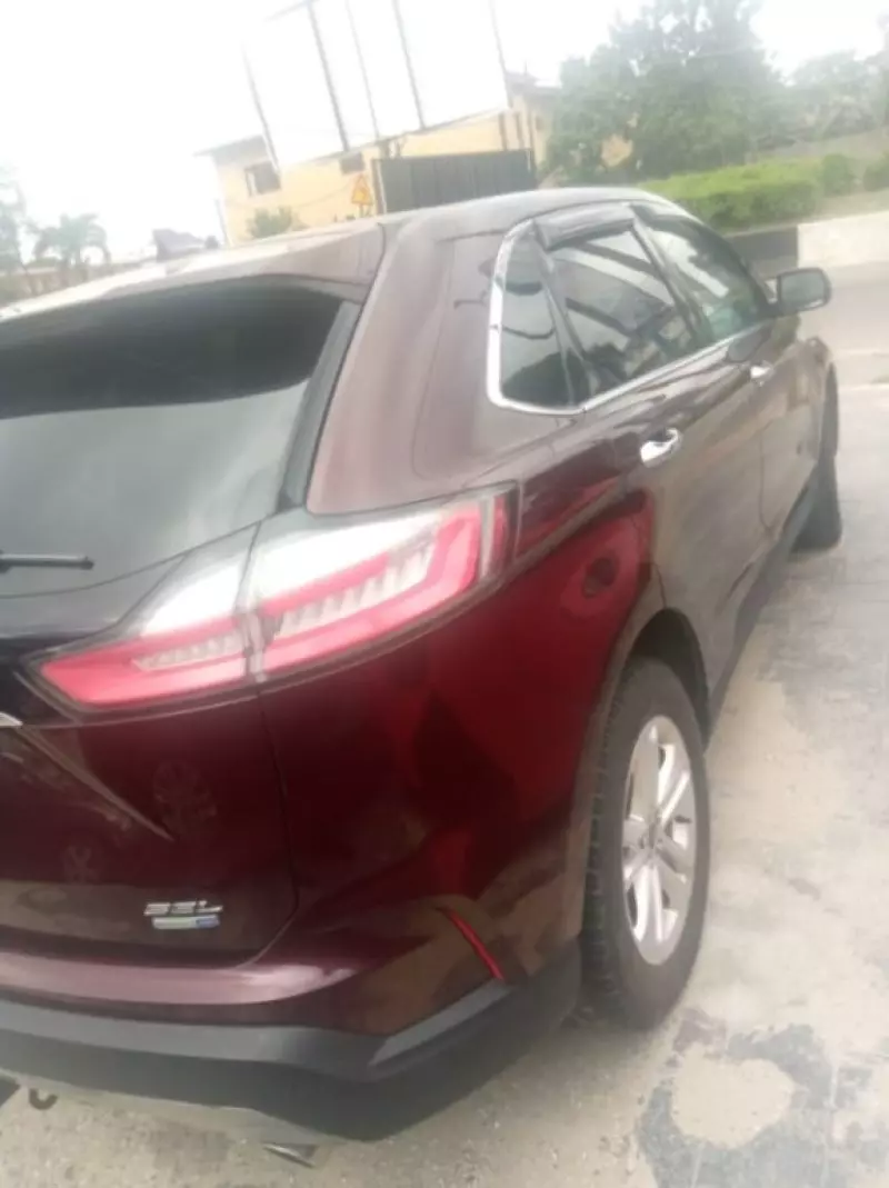 Ford Edge   - 2019
