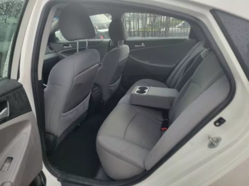 Hyundai Sonata - 2011