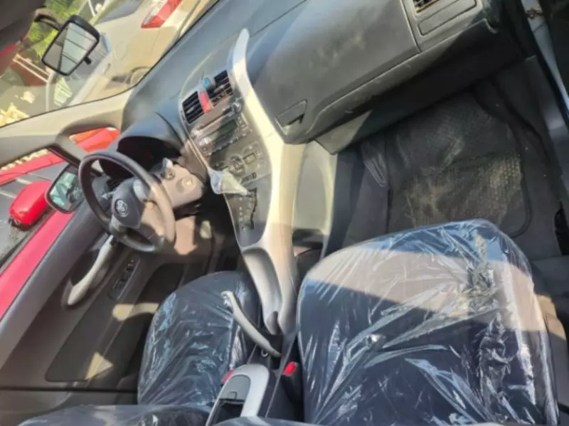 Toyota Auris   - 2012