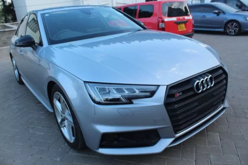 Audi S4   - 2017