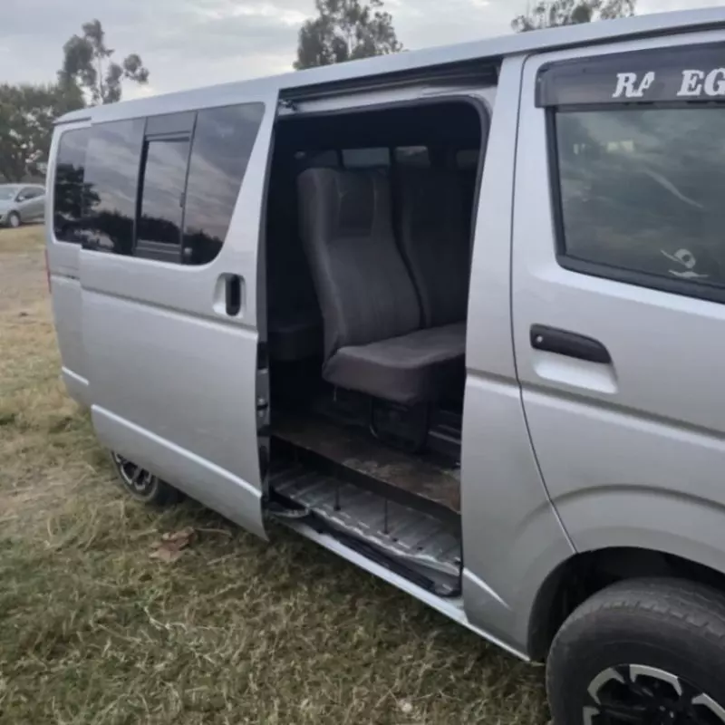 Toyota Hiace   - 2016