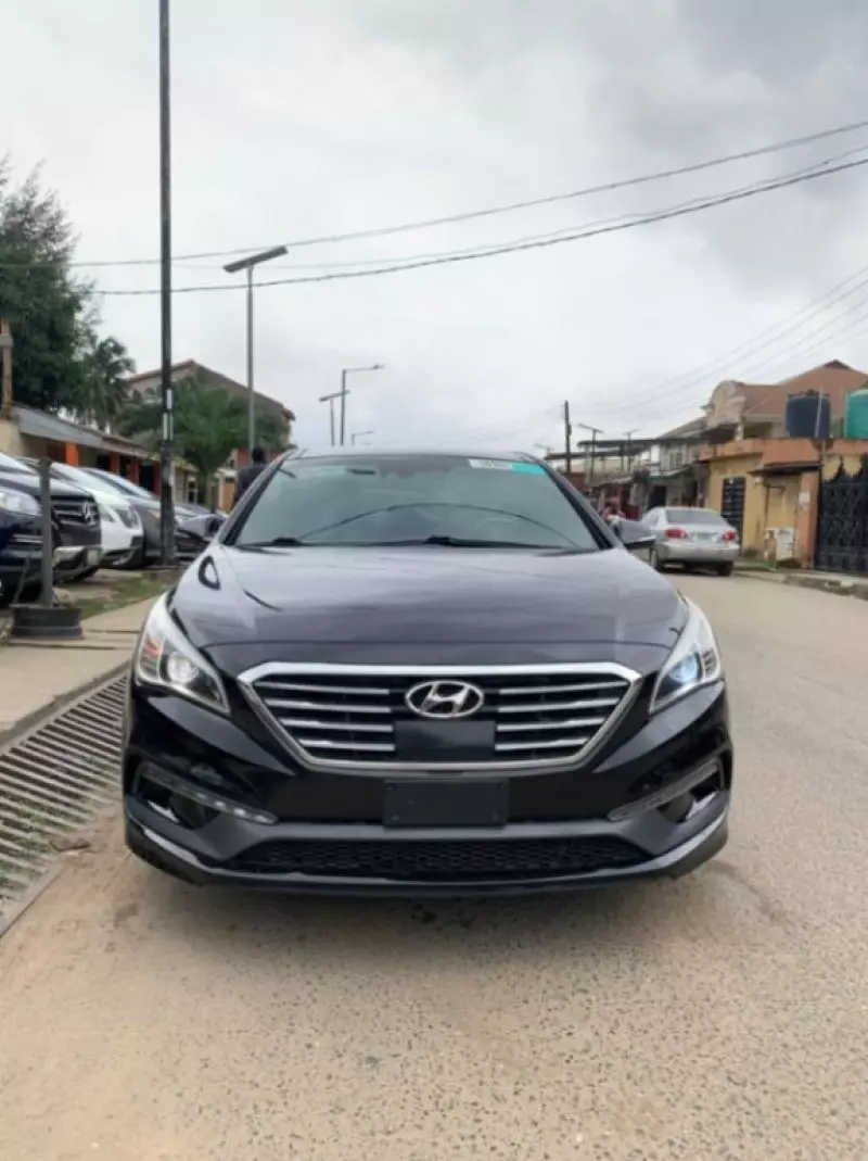Hyundai Sonata   - 2015