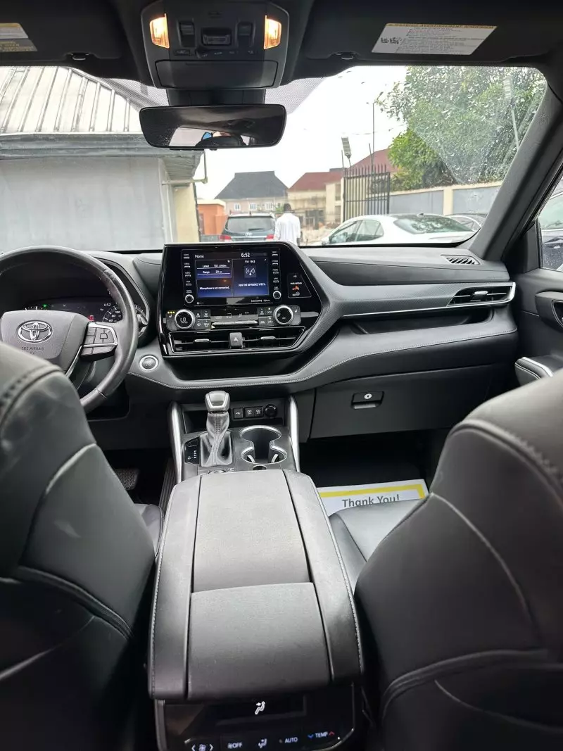 Toyota Highlander   - 2023