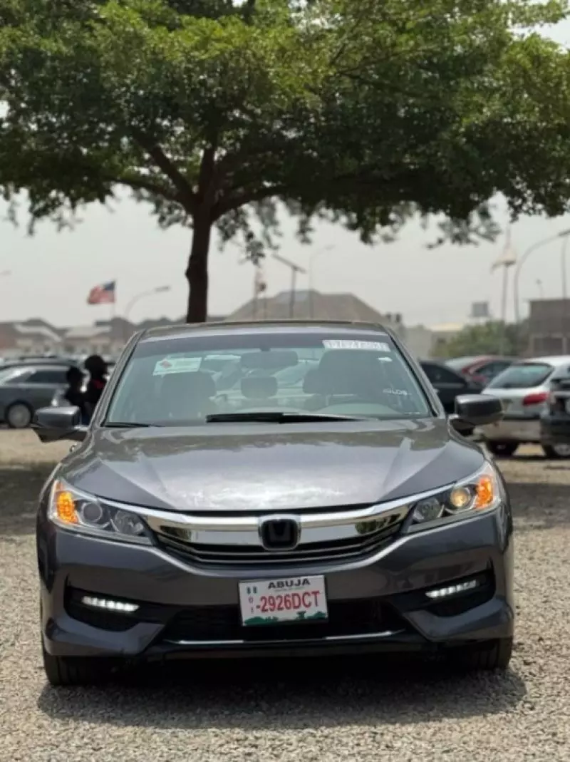 Honda Accord   - 2016