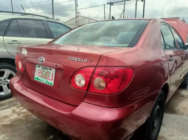 Toyota corolla   - 2007