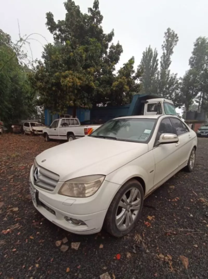 Mercedes-Benz C 200   - 2010